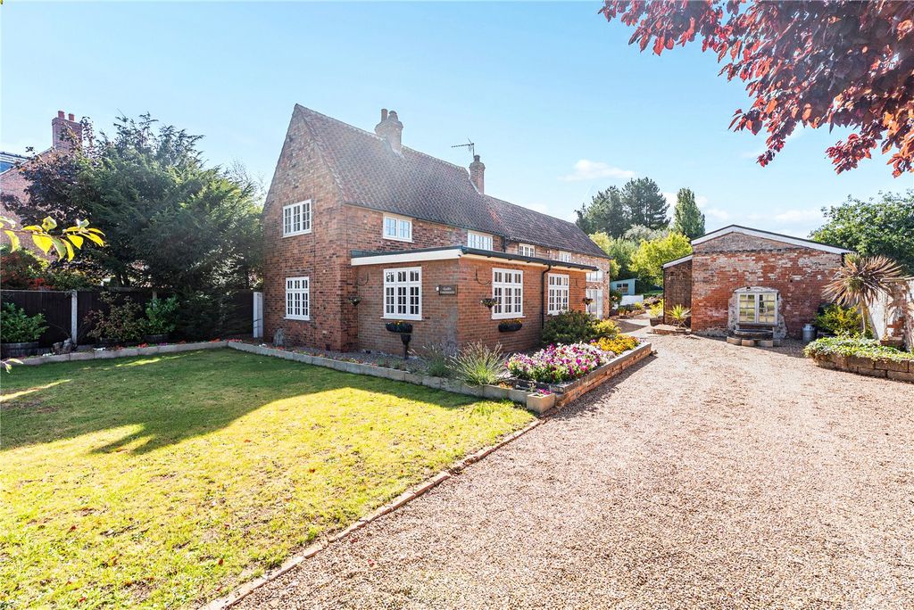 Property photo 1 of 37 Picture No. 71