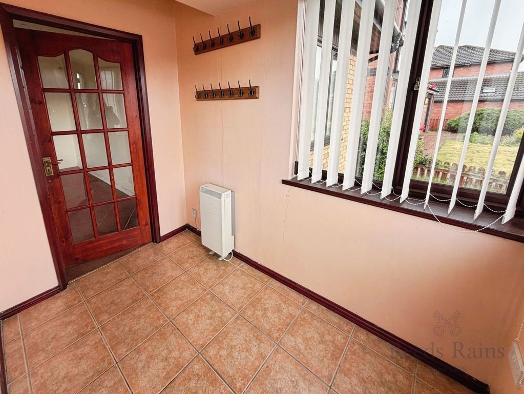 Property photo 2 of 15 Porch