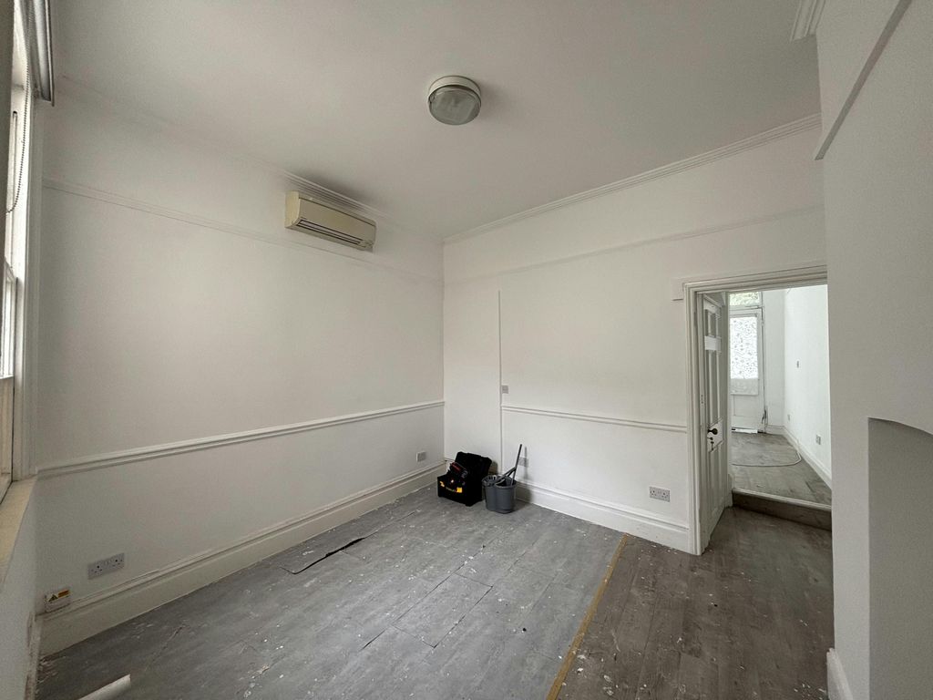 Property photo 3 of 3 Img_3830.Jpg