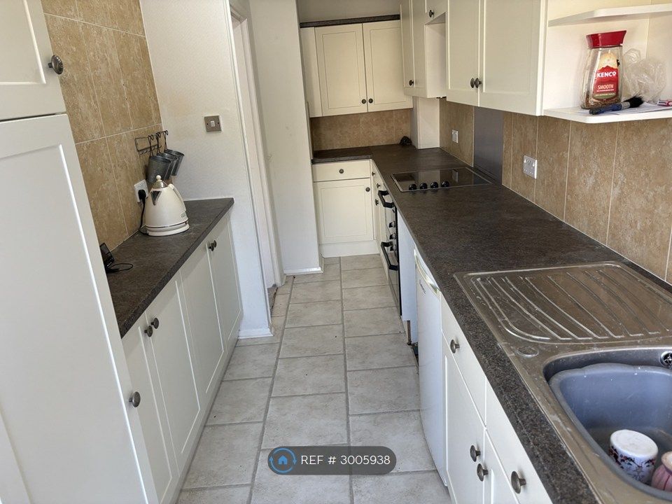 Property photo 2 of 15 Kitchen