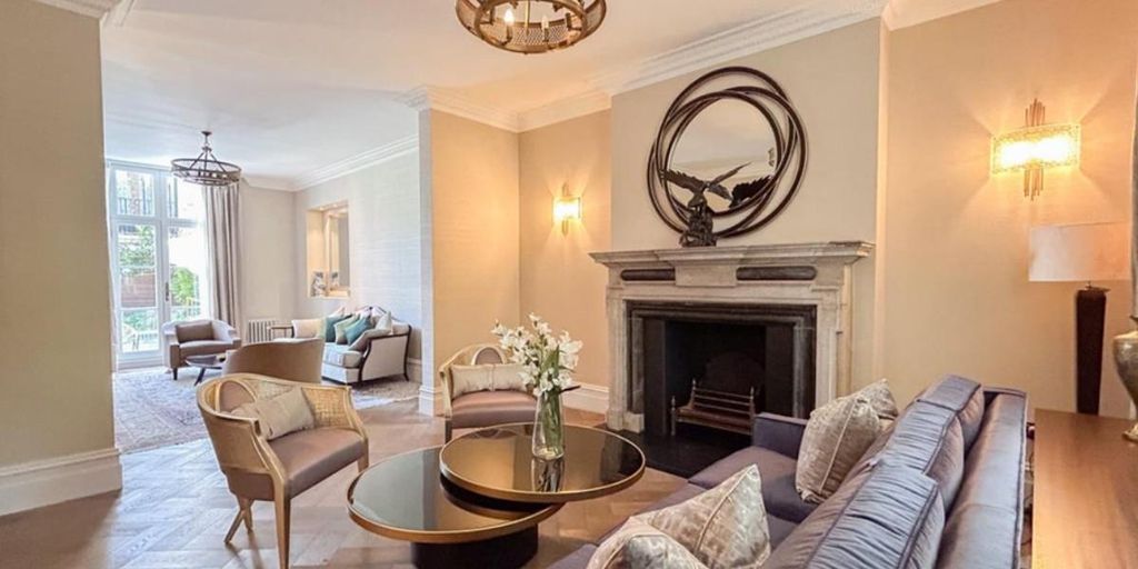Property photo 2 of 13 14 Thurloe Place 2.Jpg
