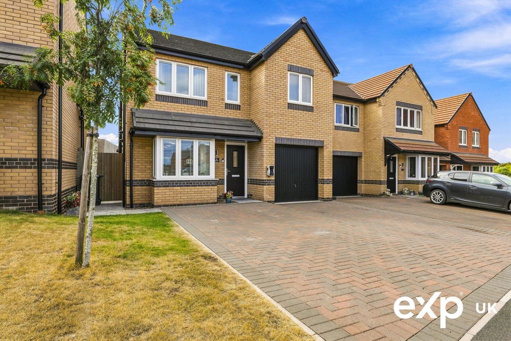 Property photo 1 of 34