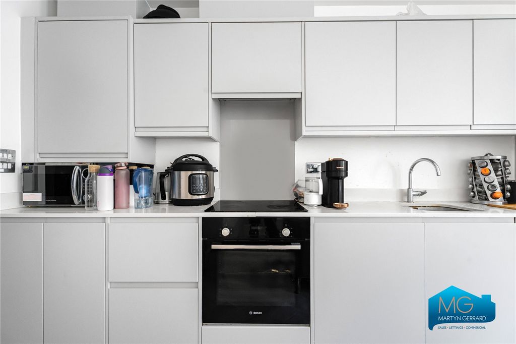 Property photo 3 of 15 Picture No. 03