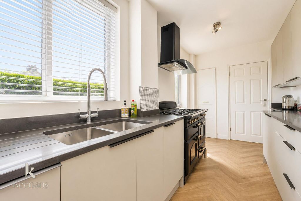 Property photo 1 of 19 326-10.Jpg