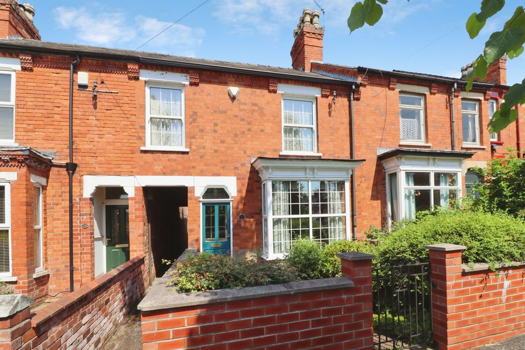 Property photo 1 of 21