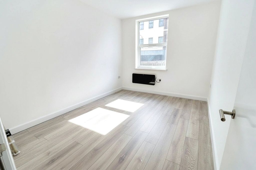 Property photo 3 of 7 Picture No. 08