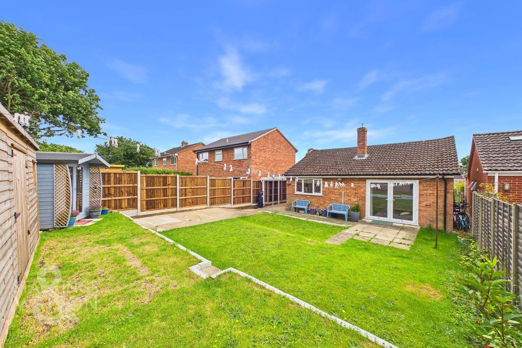 Property photo 1 of 16