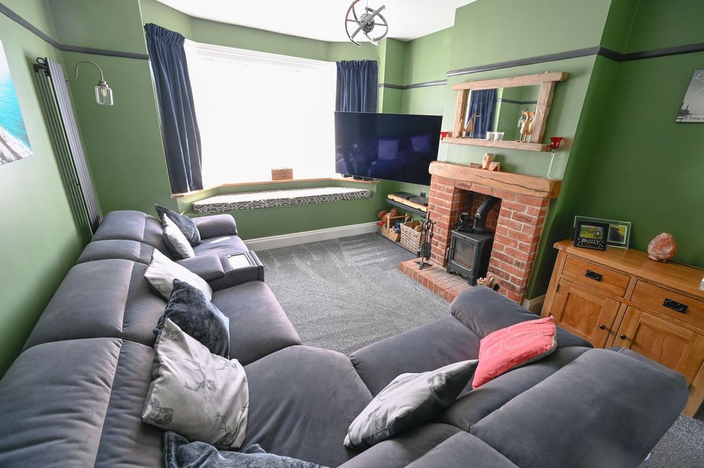 Property photo 3 of 22