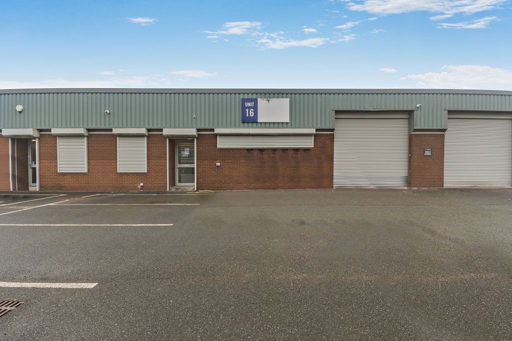 Property photo 1 of 7