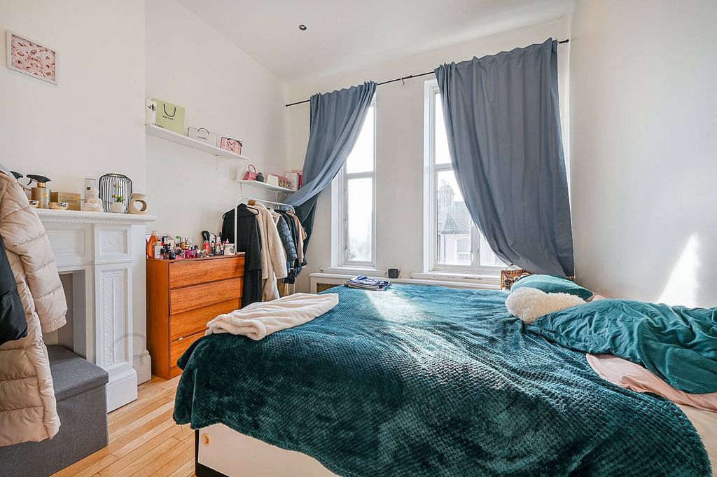 Property photo 1 of 4