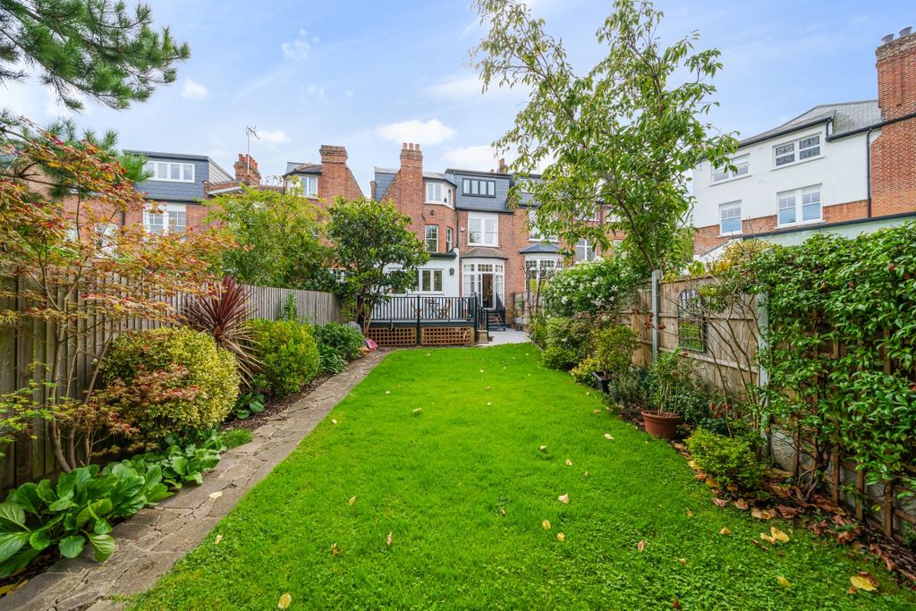 Property photo 3 of 30 1039735 (10)