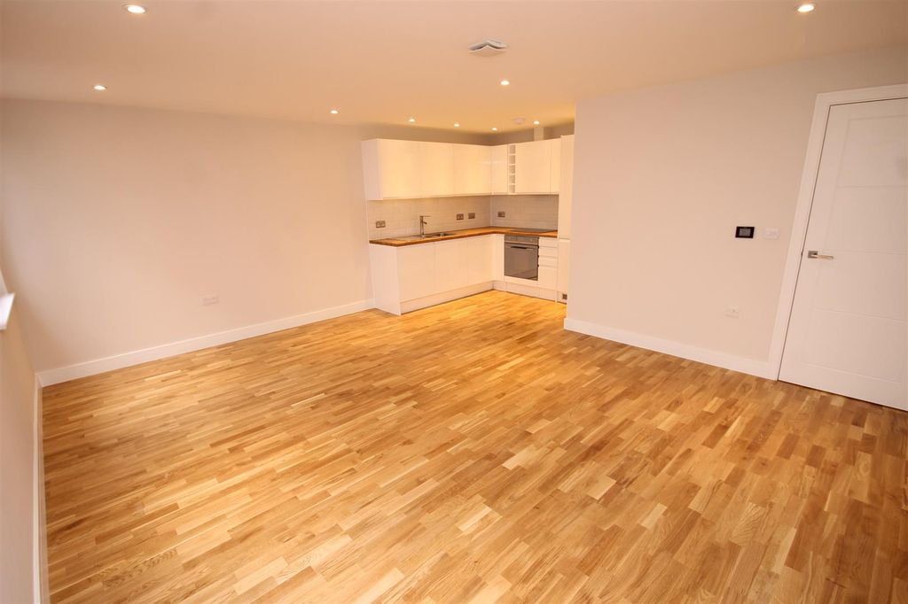 Property photo 3 of 8 Img_9539.Jpg