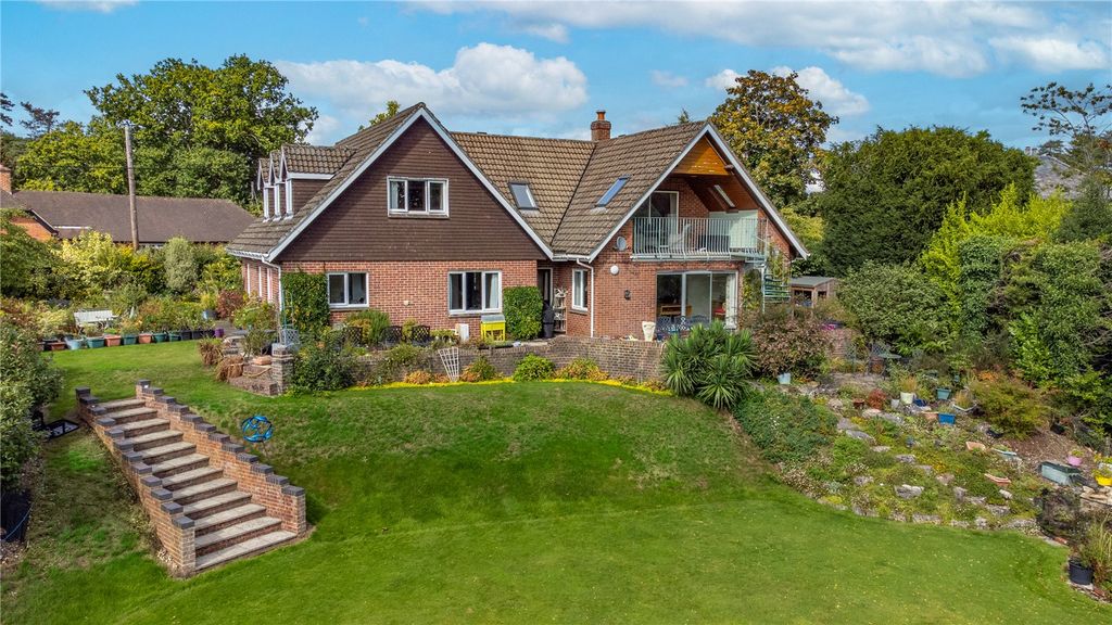 Property photo 2 of 21 Rotherfield