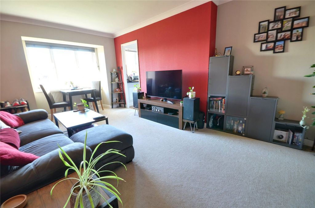 Property photo 1 of 16 Lounge/Diner