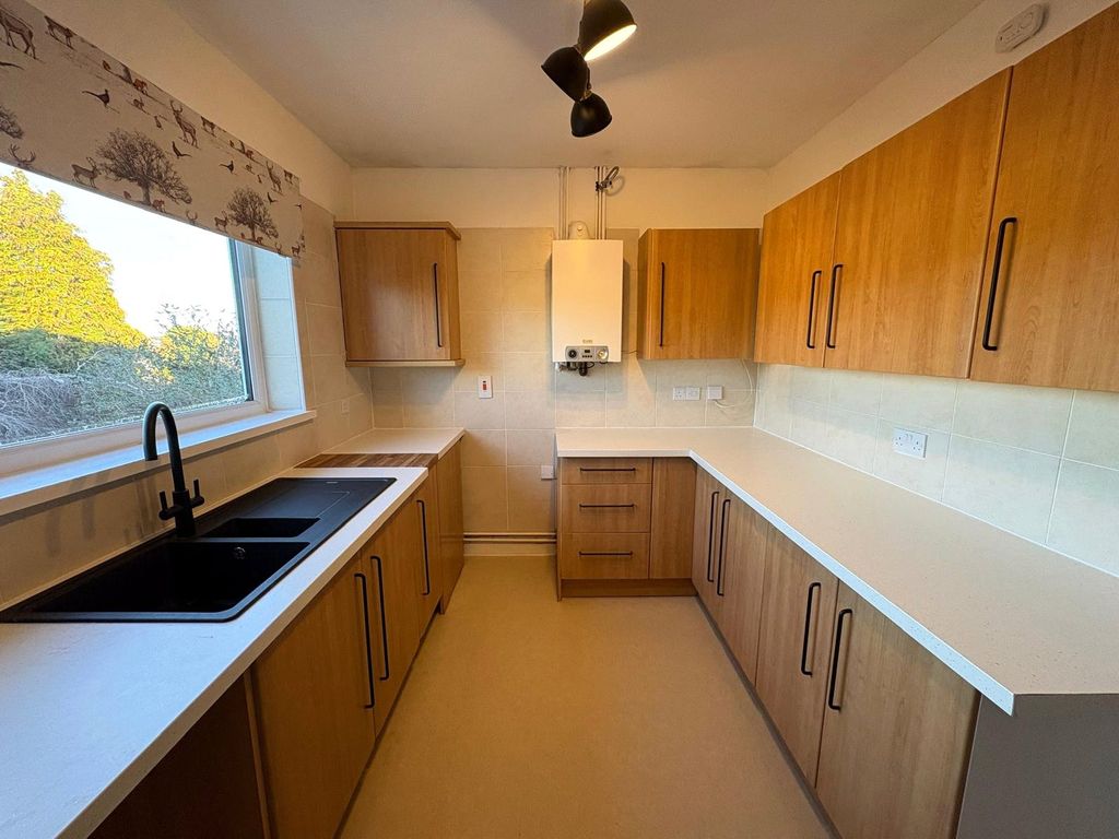 Property photo 3 of 16 Picture No. 14