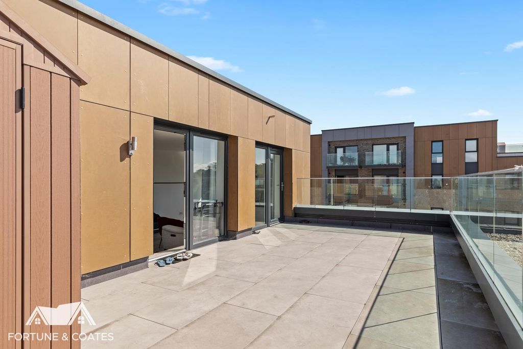 Property photo 3 of 22 Austinhouse_14.Jpg