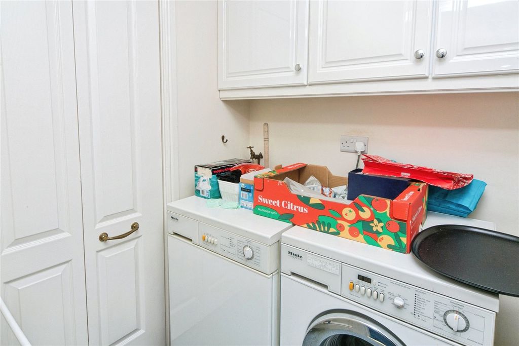 Additional image 12 of 2 bed flat for saleLon Vardre, Deganwy, Conwy LL31