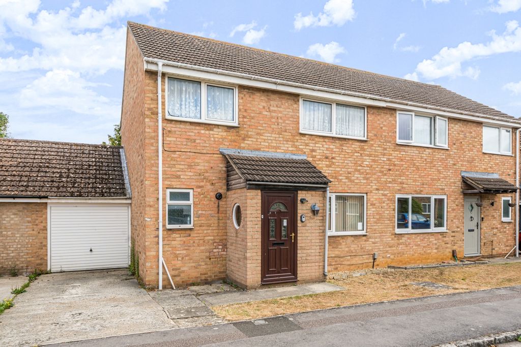 Property photo 1 of 10 1320824-10-687A15Ed42c57