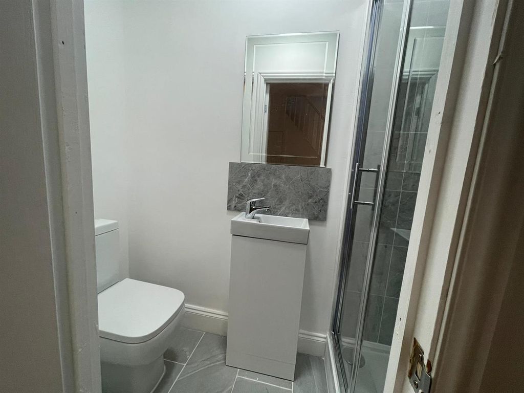 Property photo 2 of 3 6d9A5566-347A-4A33-Aab9-7241c878Fe7F.Jpg