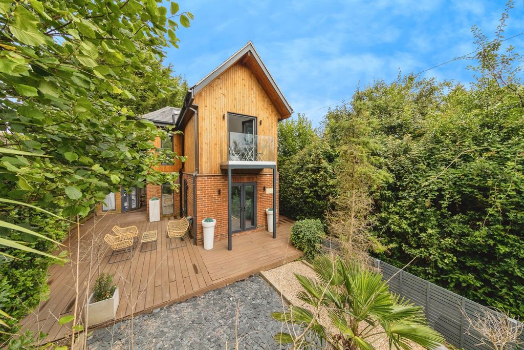 Property photo 1 of 17 Photo