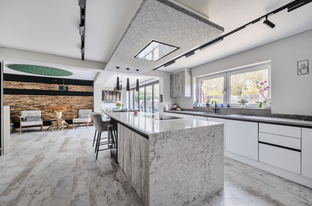 Property photo 3 of 27 1423174-34-69B044...