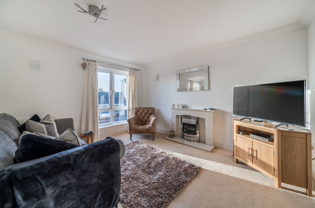 Property photo 2 of 17 Reception Room