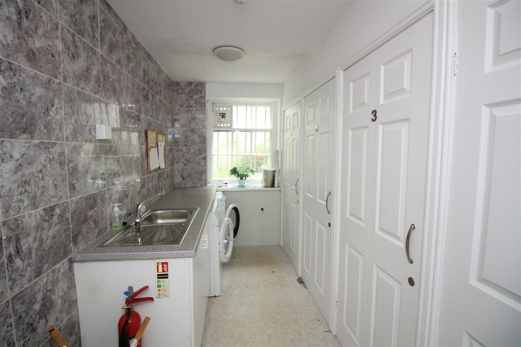 Additional image 8 of 1 bed flat for saleHillsborough Terrace, Ilfracombe EX34