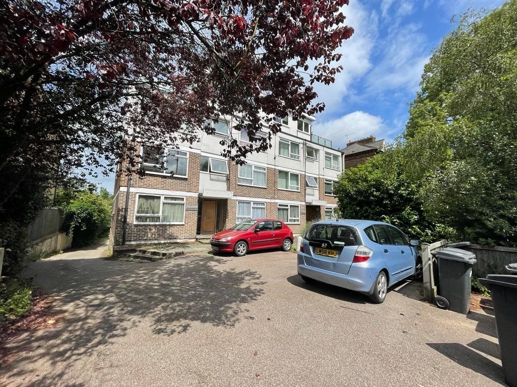 Property photo 1 of 8