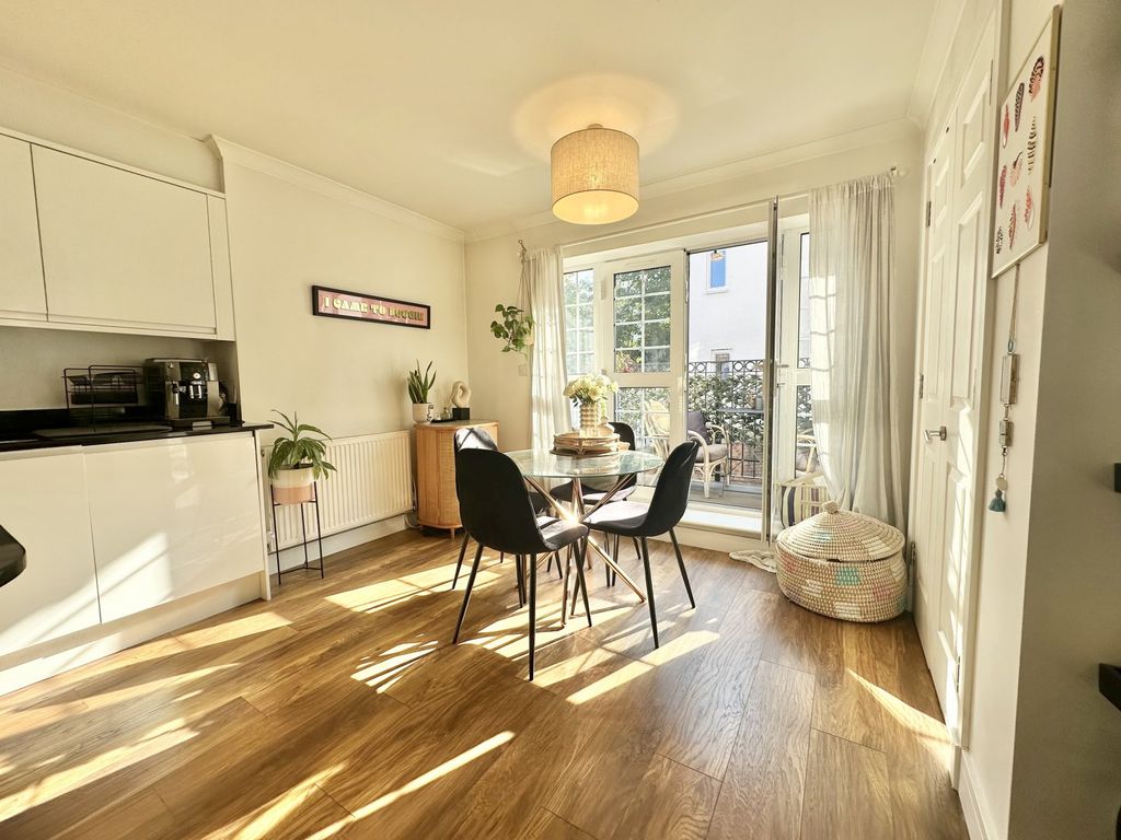 Property photo 2 of 14 Picture No. 05