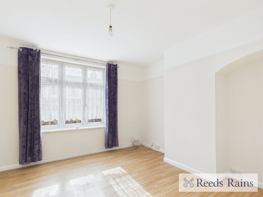 Property photo 2 of 16 Picture No. 02