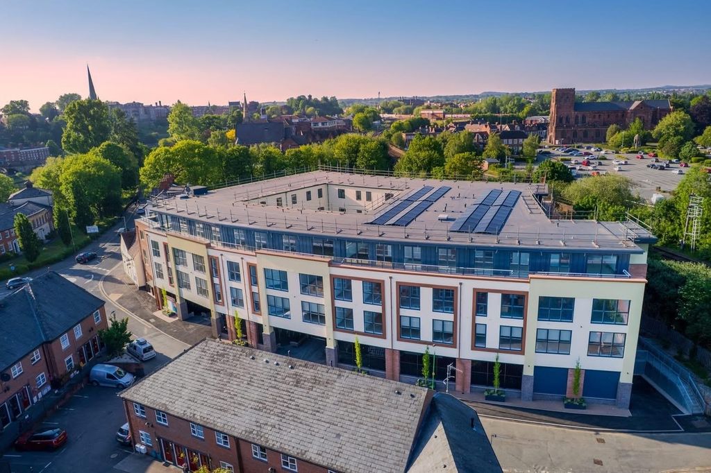 Property photo 1 of 20 External Sunset.Jpg