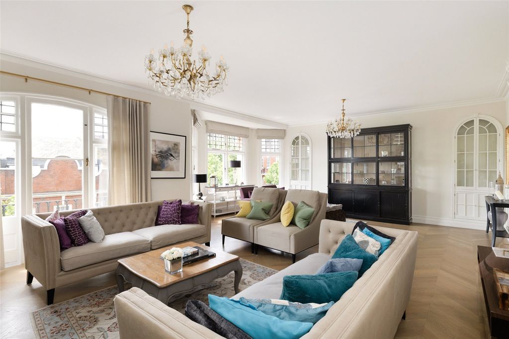 Property photo 1 of 18 Reception Room
