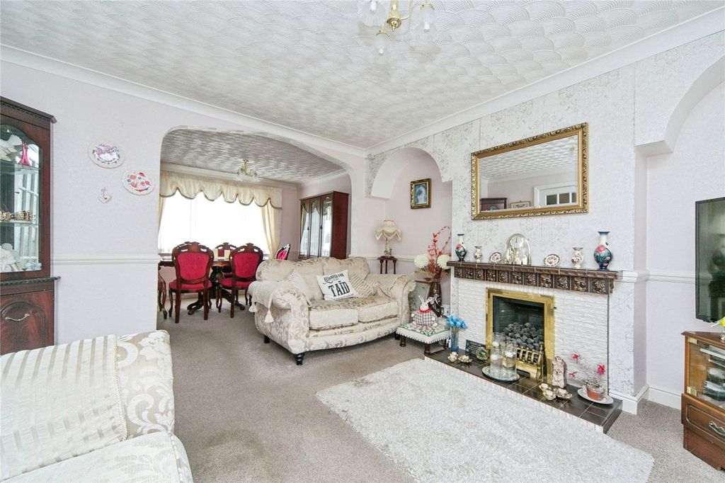 Property photo 3 of 20 Picture No. 04