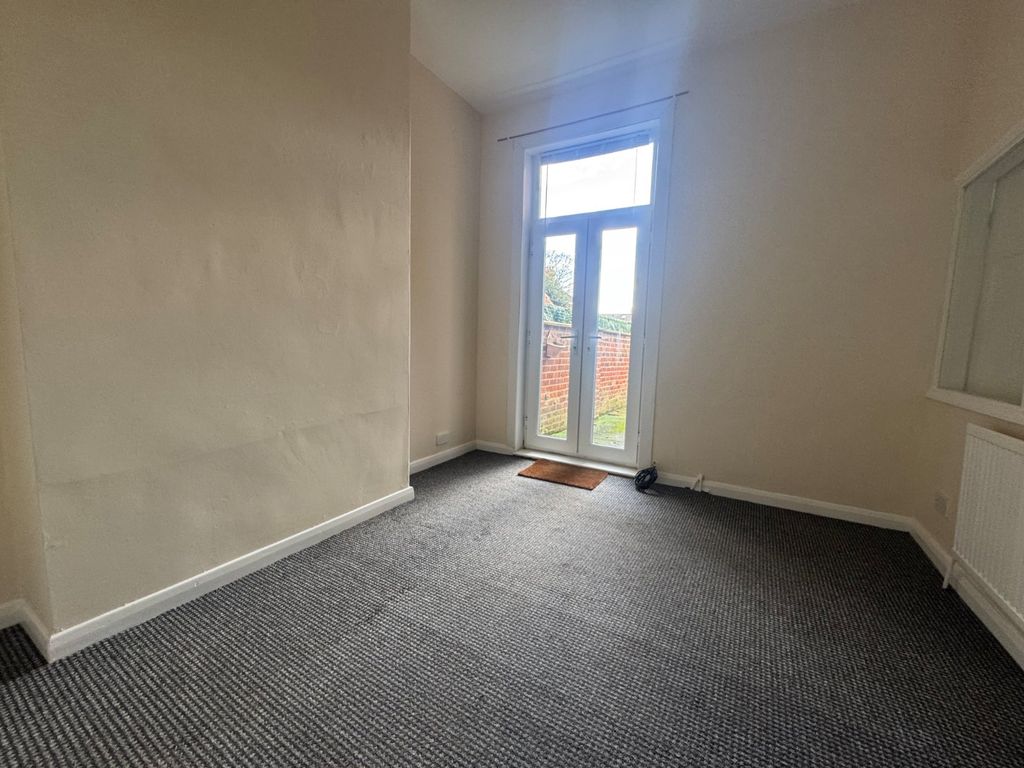 Property photo 3 of 9 Picture No. 17