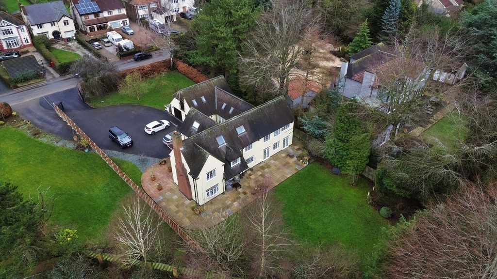 Property photo 2 of 71