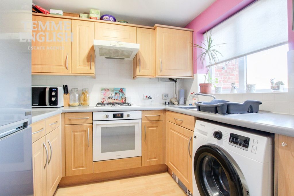 Property photo 3 of 17