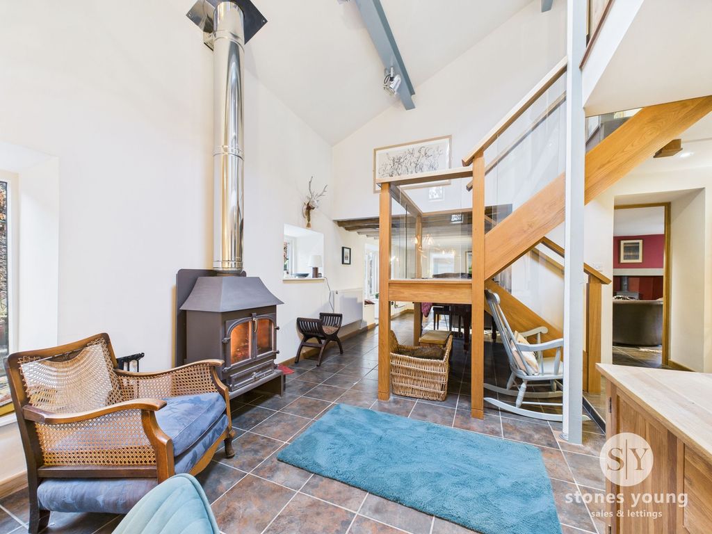 Property photo 3 of 36