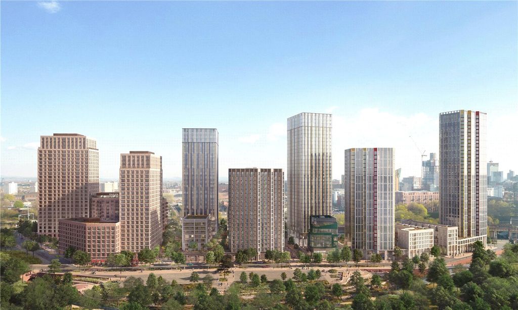 Property photo 1 of 11 Falcon, Redbank