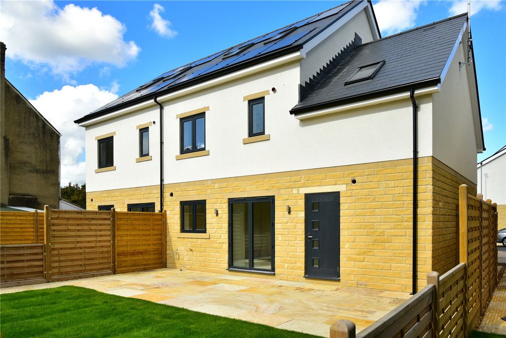 Property photo 2 of 17 South Facing Rear