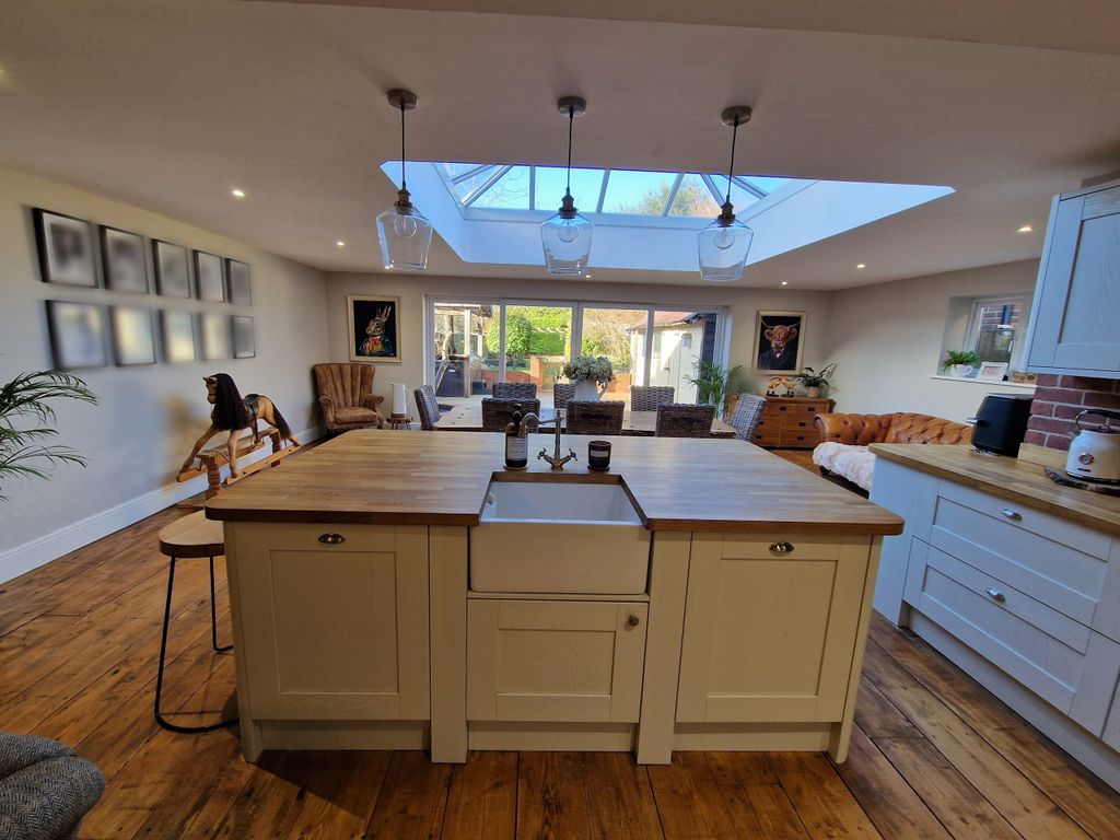 Property photo 2 of 23 Kitchen-Angle 5