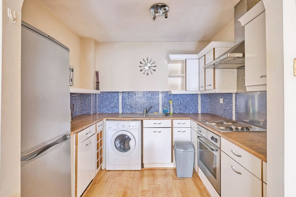 Property photo 2 of 20 Pbox-Img.Jpg