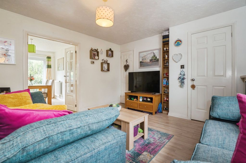Property photo 2 of 15