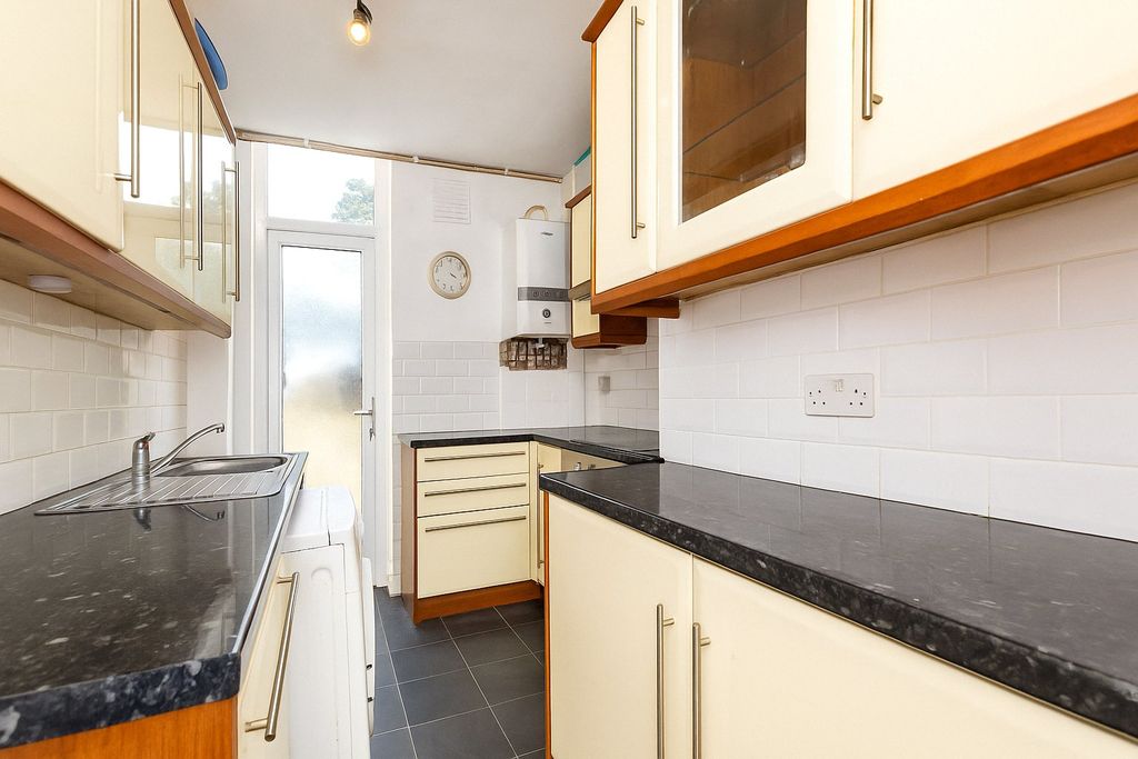 Property photo 3 of 12 Picture No. 21