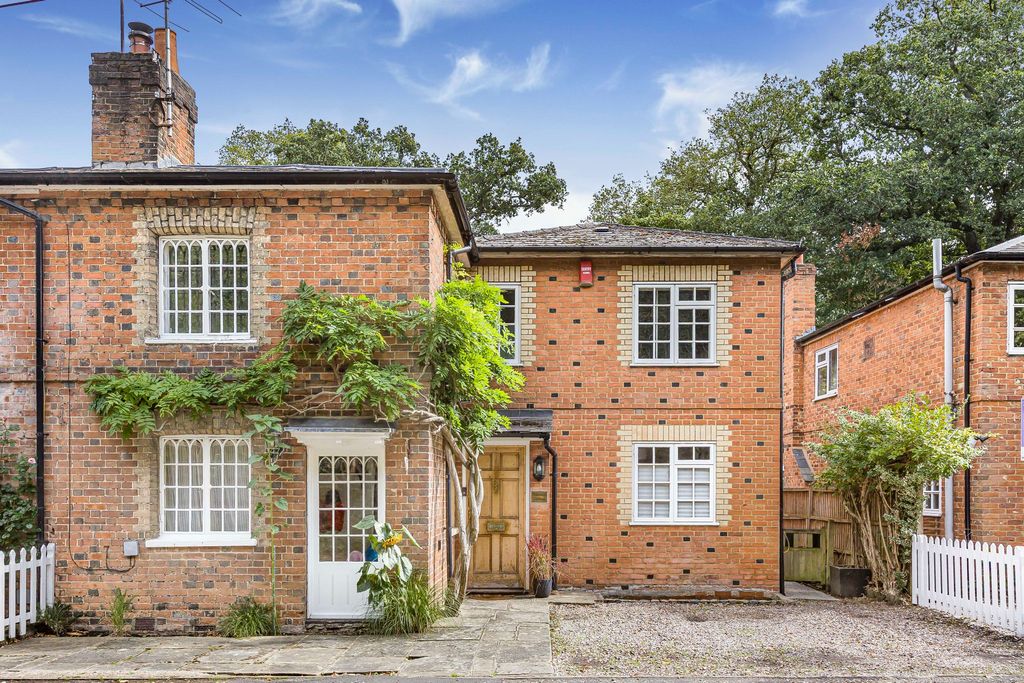 Property photo 1 of 21 Photograph 47