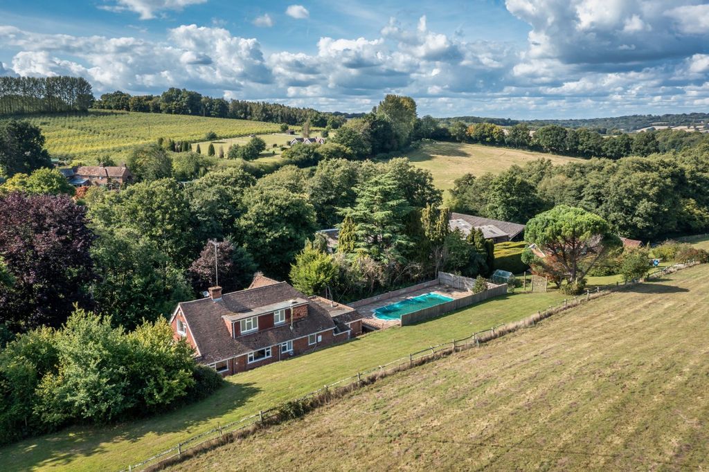 Property photo 2 of 12 New Pond Farm