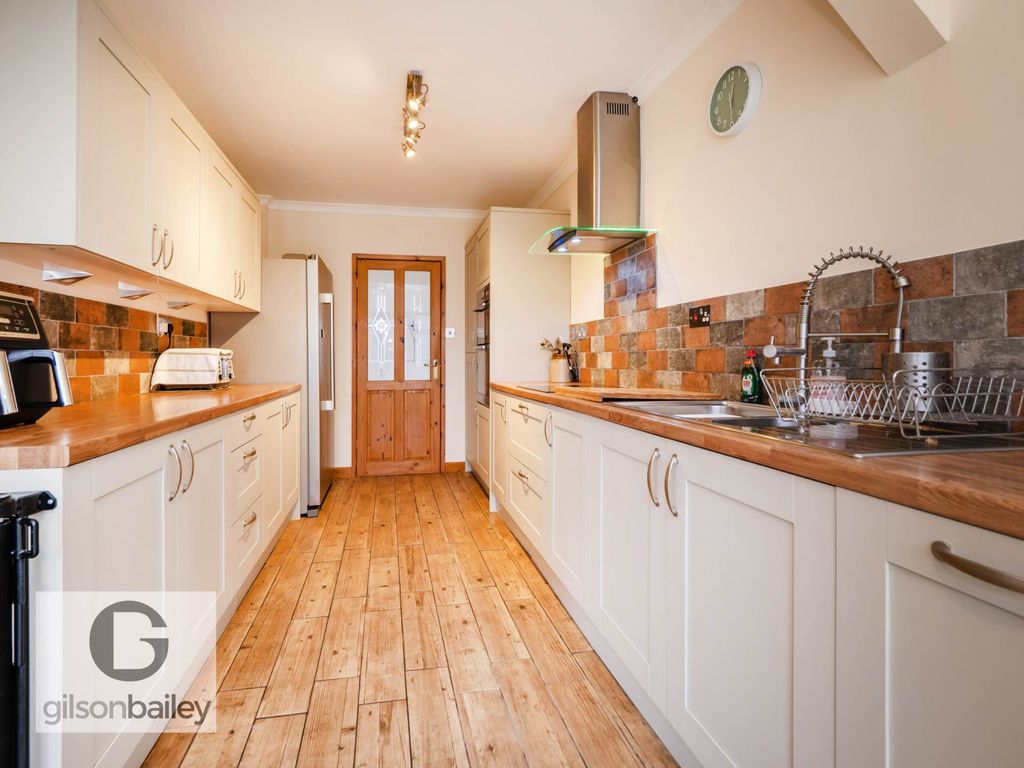 Property photo 2 of 26