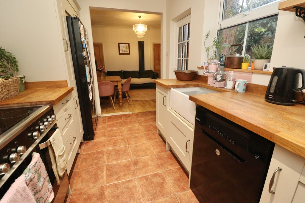 Property photo 3 of 18 Img_4889