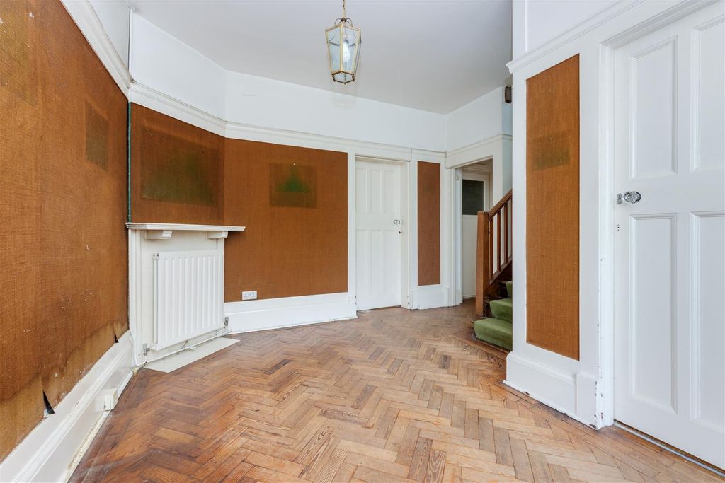 Property photo 2 of 30 0005.Jpg