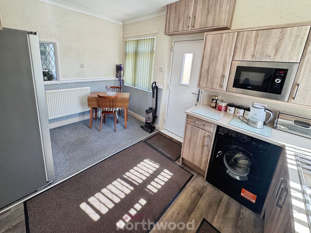 Property photo 3 of 22