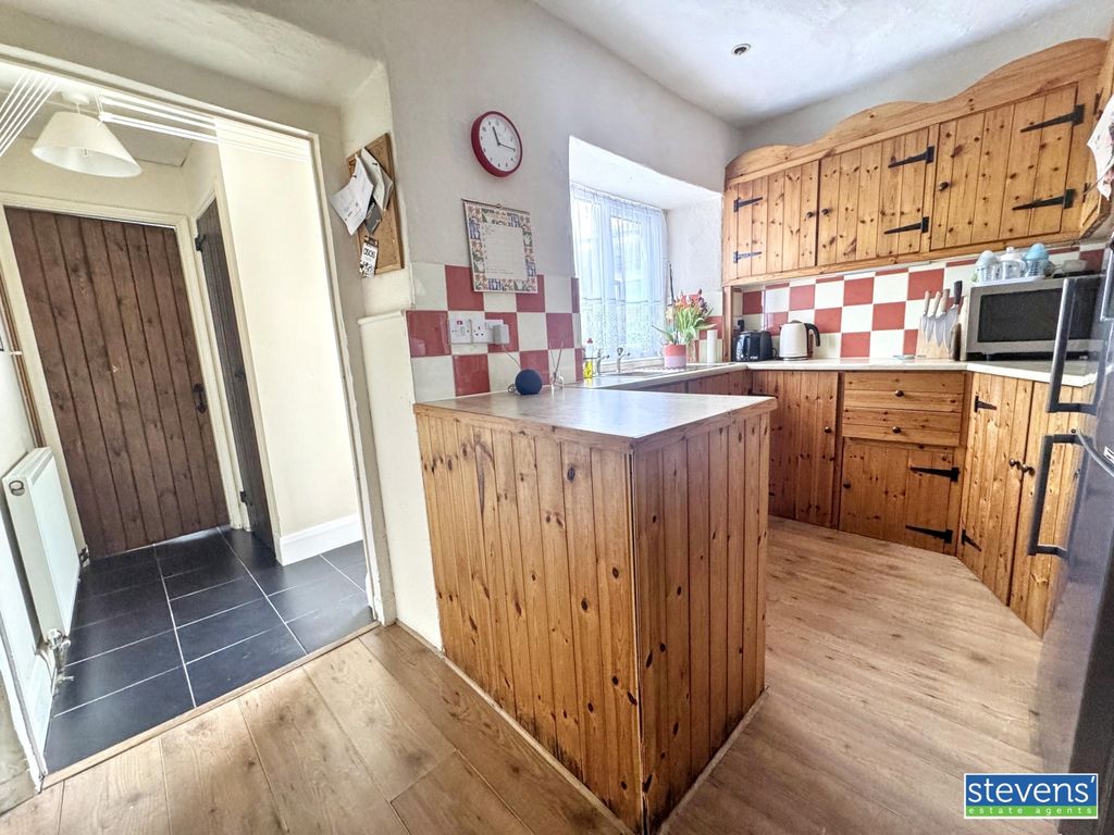 Property photo 3 of 11 Img_8872